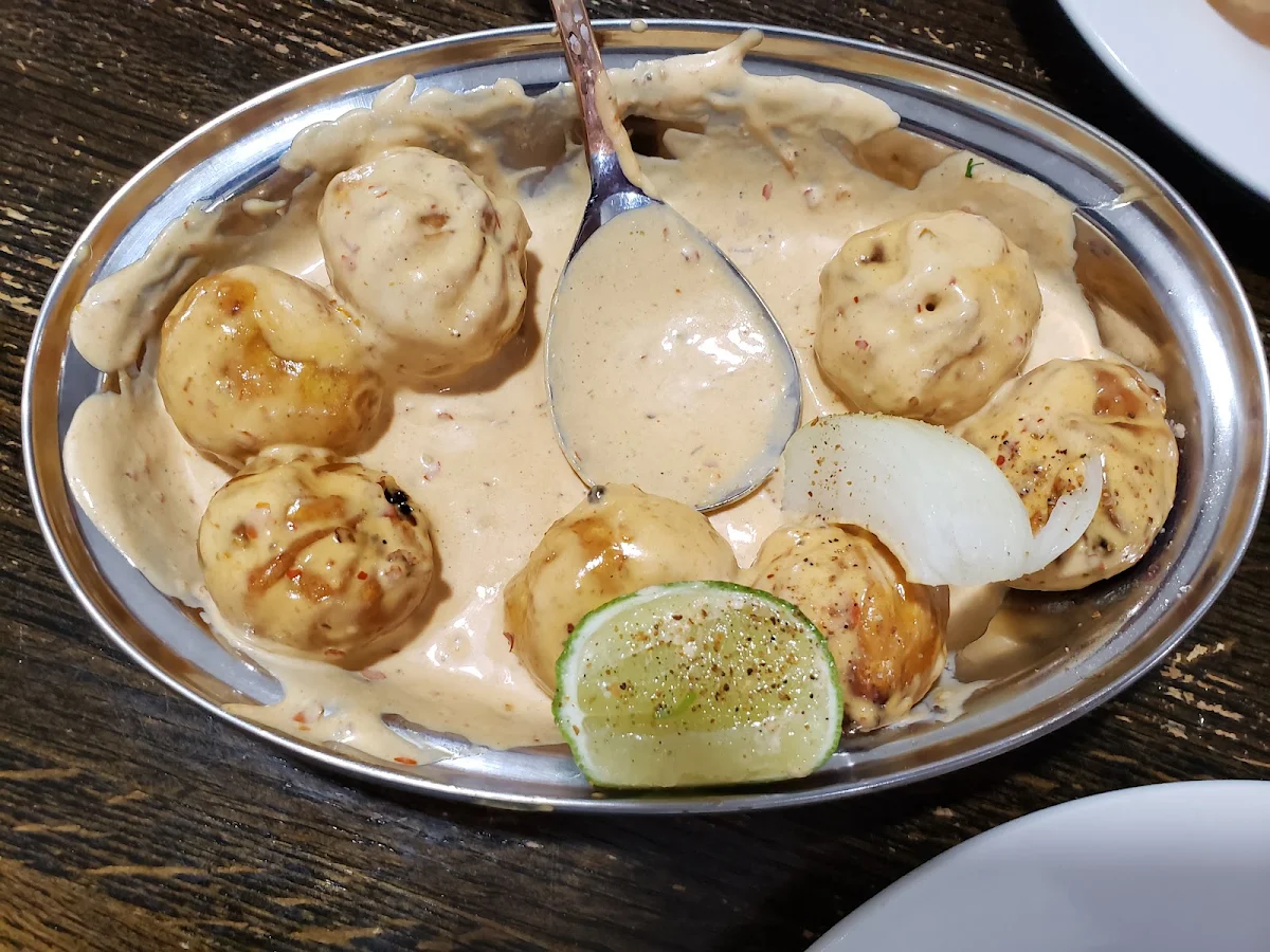 Curry Chicken Momos