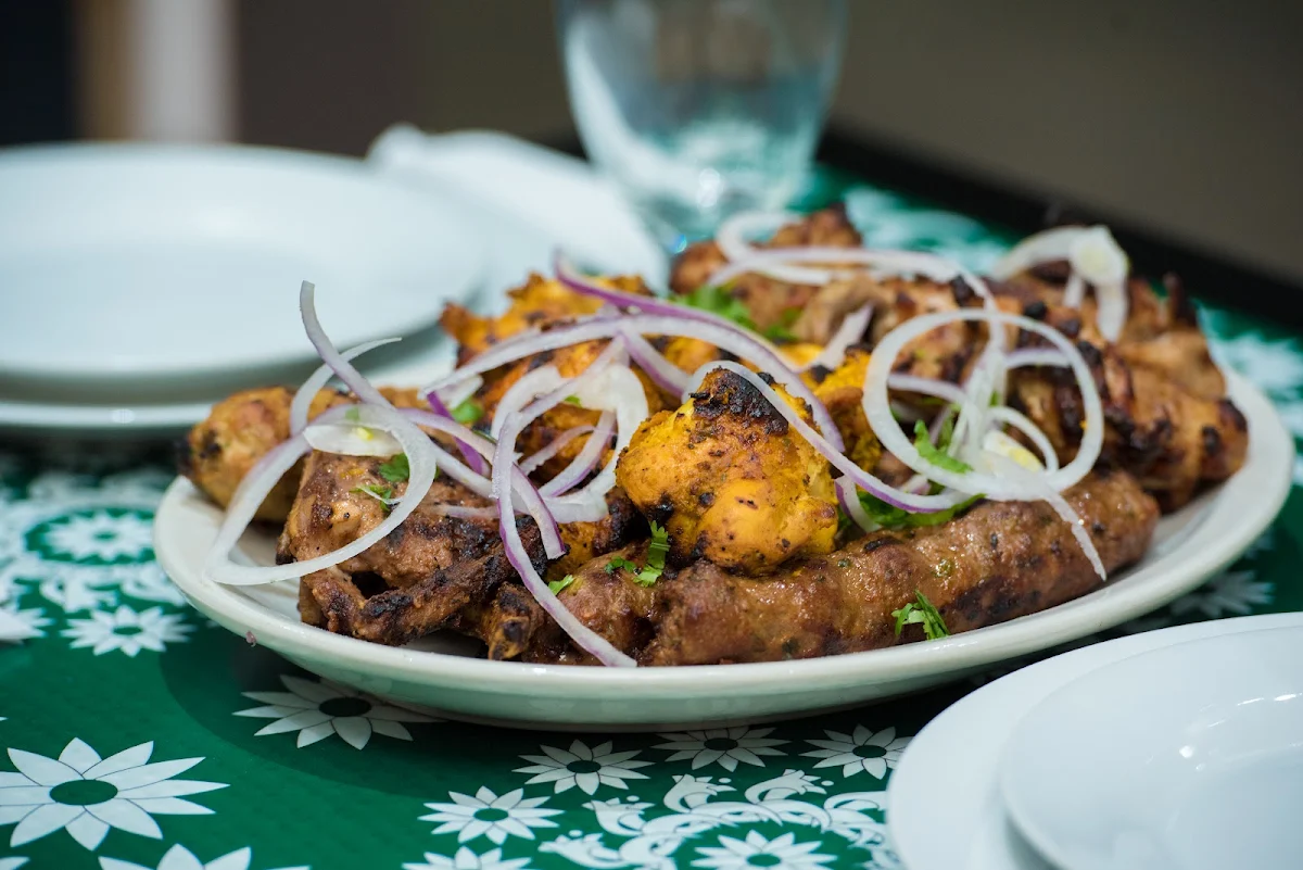 Combo 6 Full Veal Karahi Chicken Kebab or Beef Kebab 4pcs 4naan