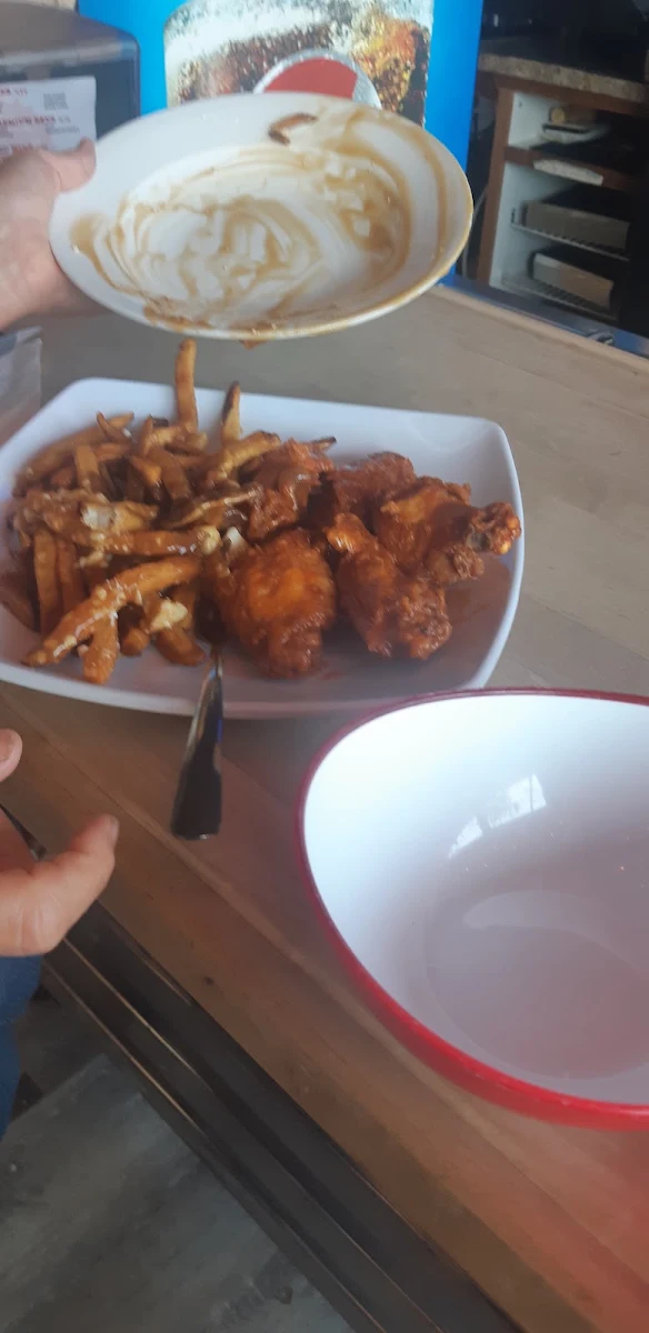 Chicken Wings on Monday Poutine