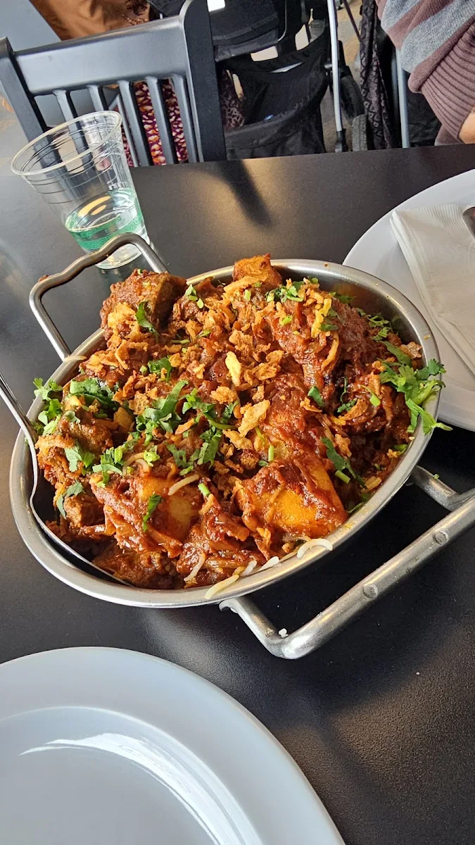 Chicken Karahi Poutine