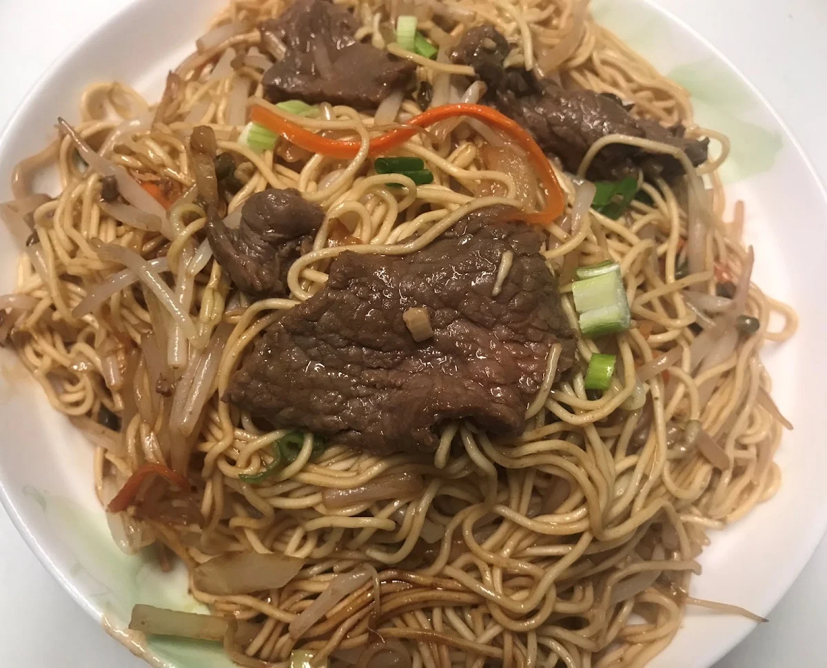Beef Fried Noodles Lo Mein