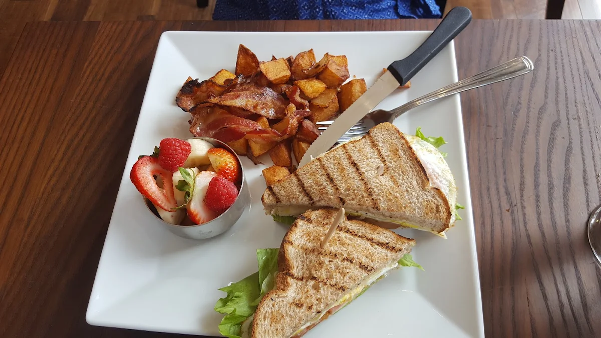 Egg Bacon Breakfast Sandwich