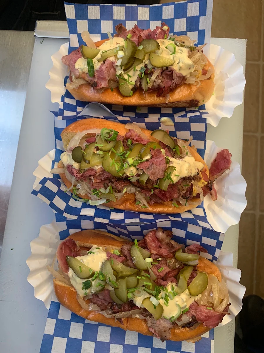 Hot Dog Deluxe
