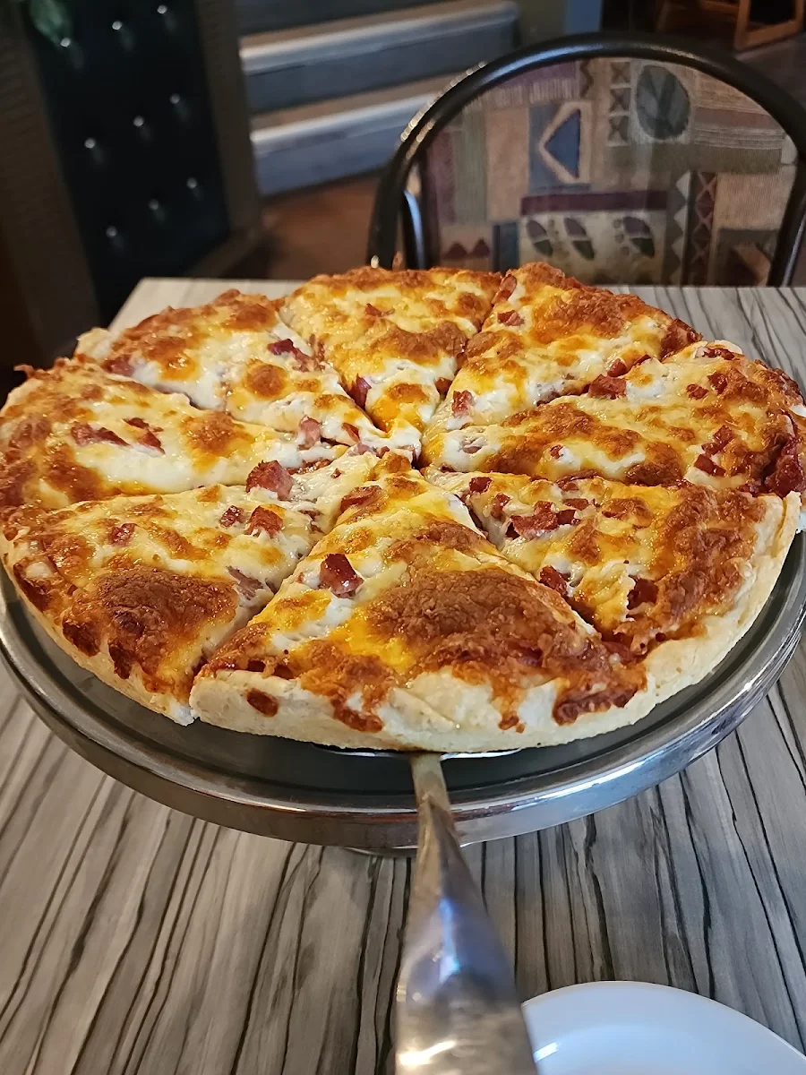 Highlights, CJ'S Pizza