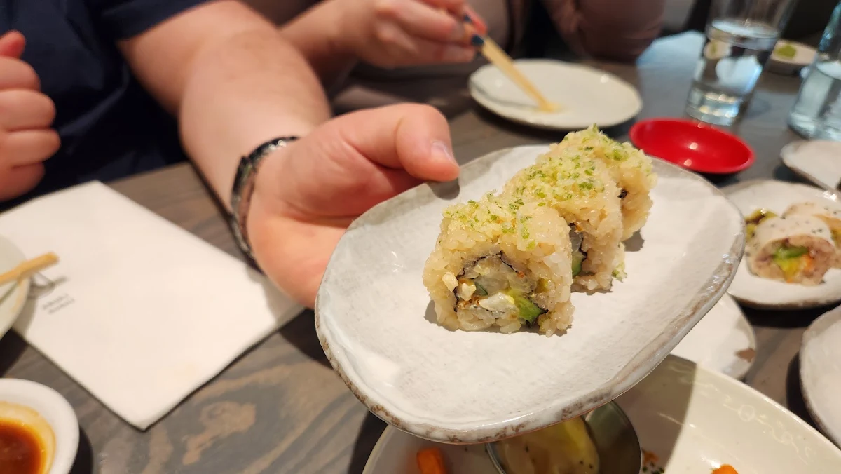 Aburi Yellowtail Roll