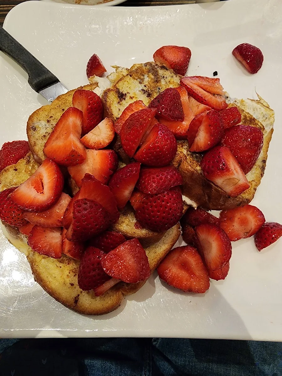 French Toast with Strawberries
