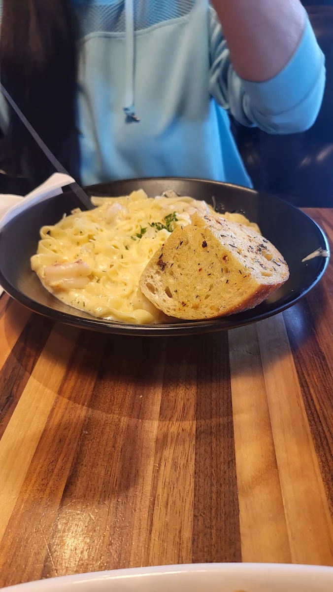 Shrimp Alfredo Pasta