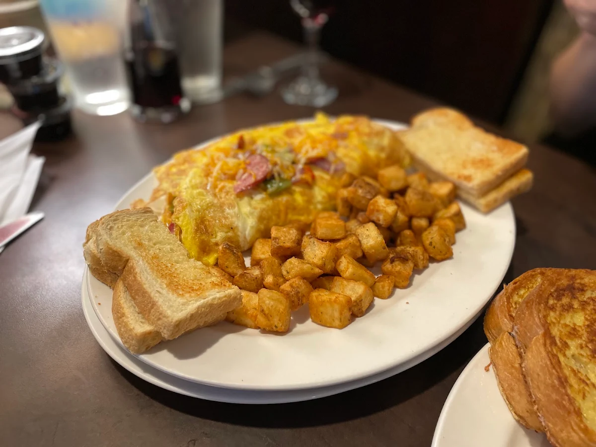 Mushroom Bacon and Cheddar Omelette