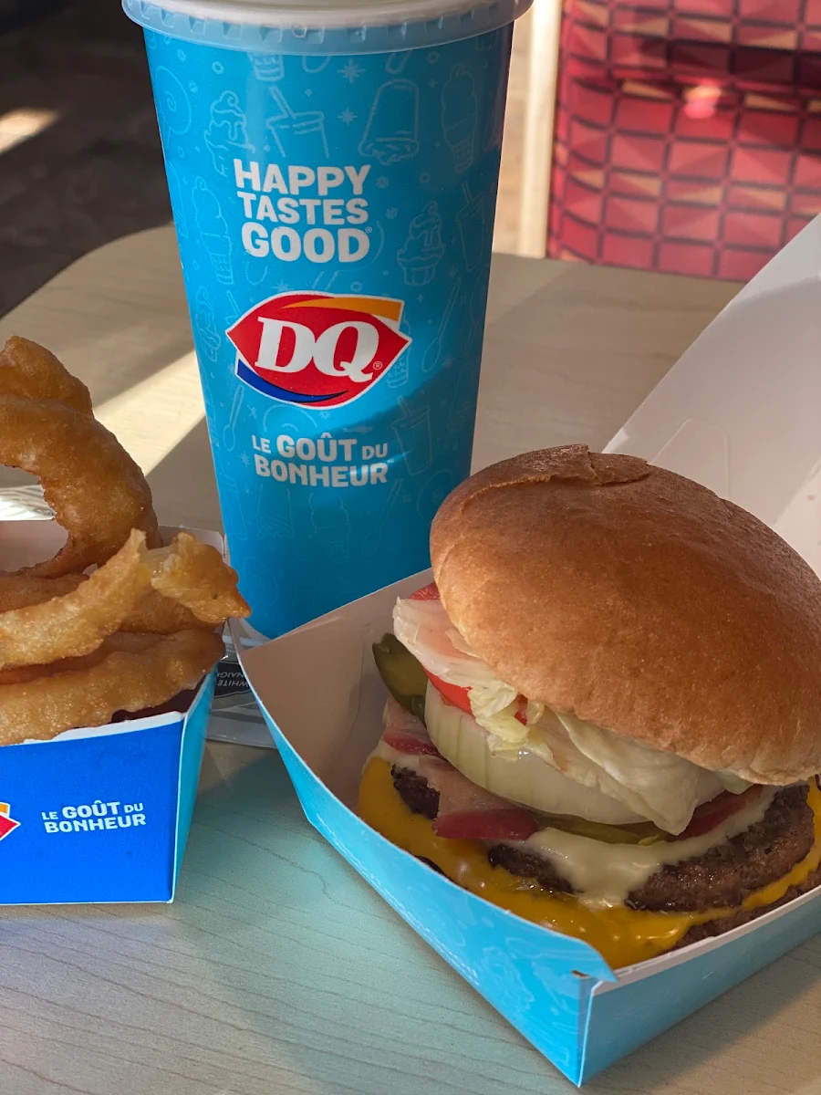 Double Cheeseburger with Onion Rings