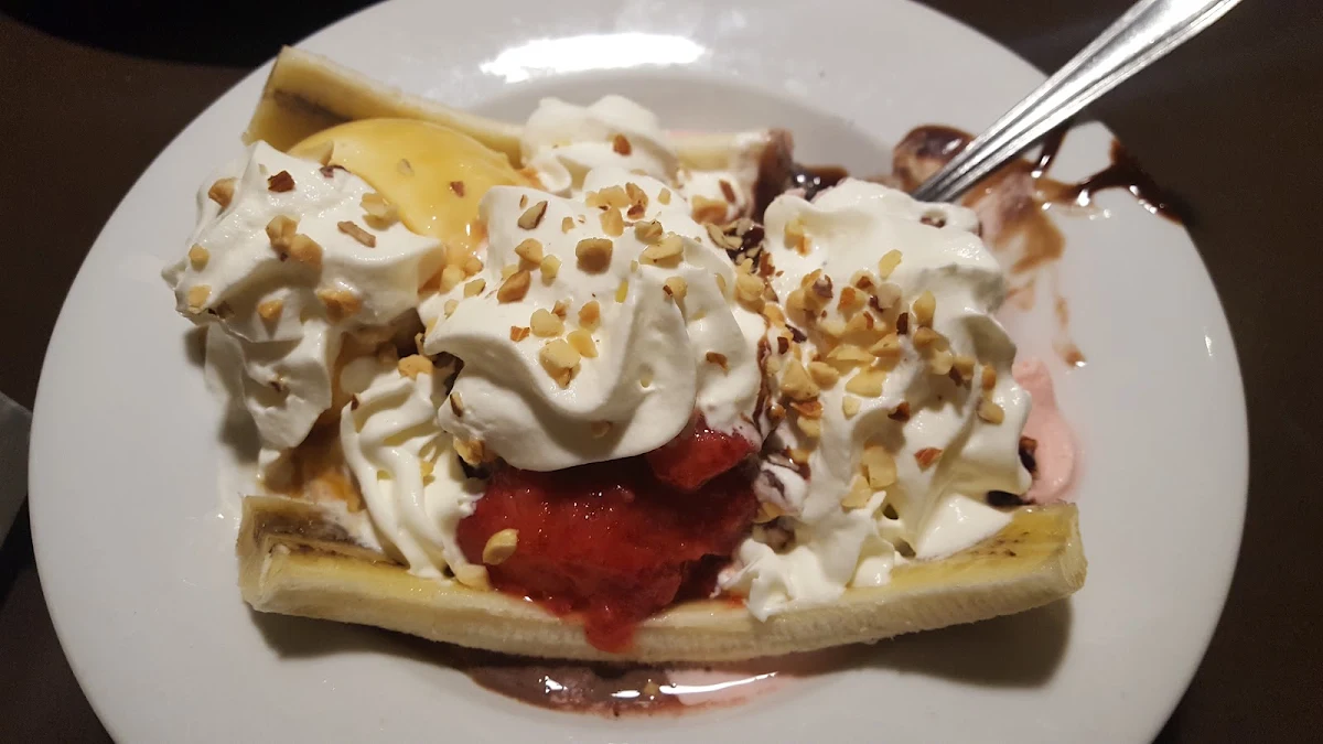 Banana Split, Denny's Restaurant Gateway