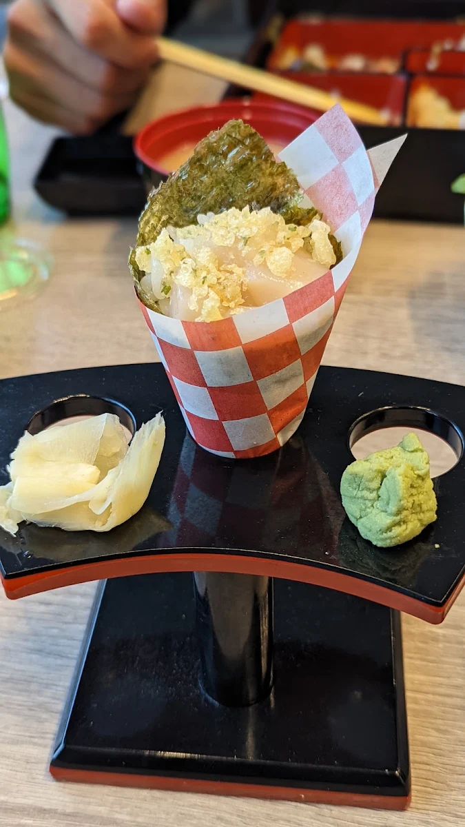 Scallop Hand Roll