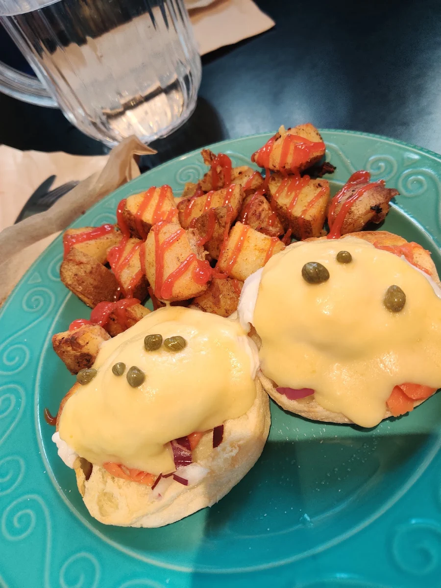 Smoked Salmon Benedict