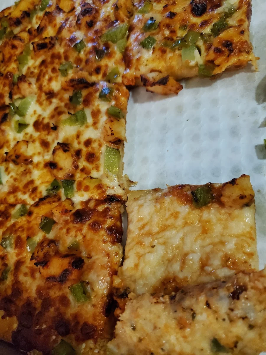Butter Chicken Pizza
