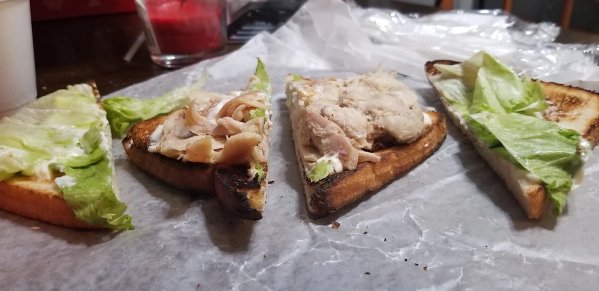 Sandwich Au Poulet Chaud Hot Chicken Sandwich