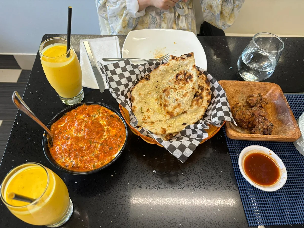 Coconut Chicken Curry with Garlic Naan and Mango Lassi