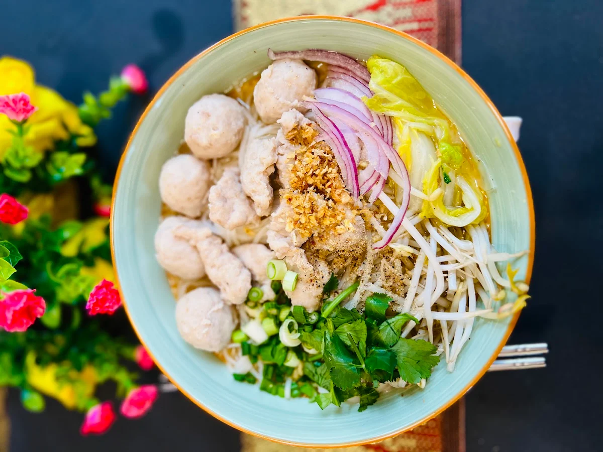 Thai Rice Noodles Soup with Pork Balls Extra Bouncy Pork New