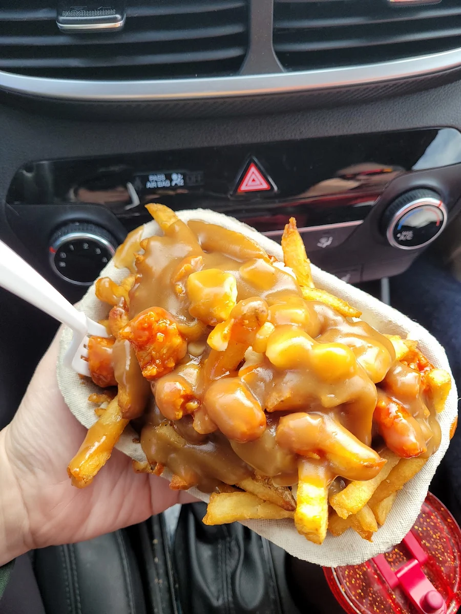 Dill Pickle Poutine