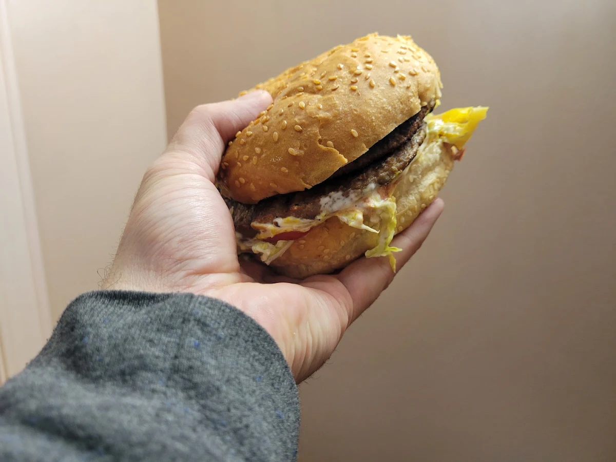Double Cheeseburger, Palace Submarine
