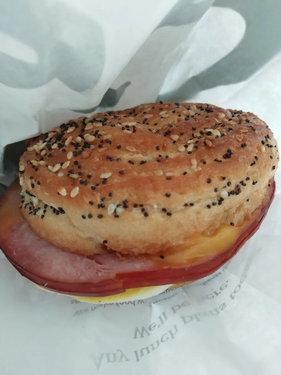 Ham & Egg on Everything Bagel