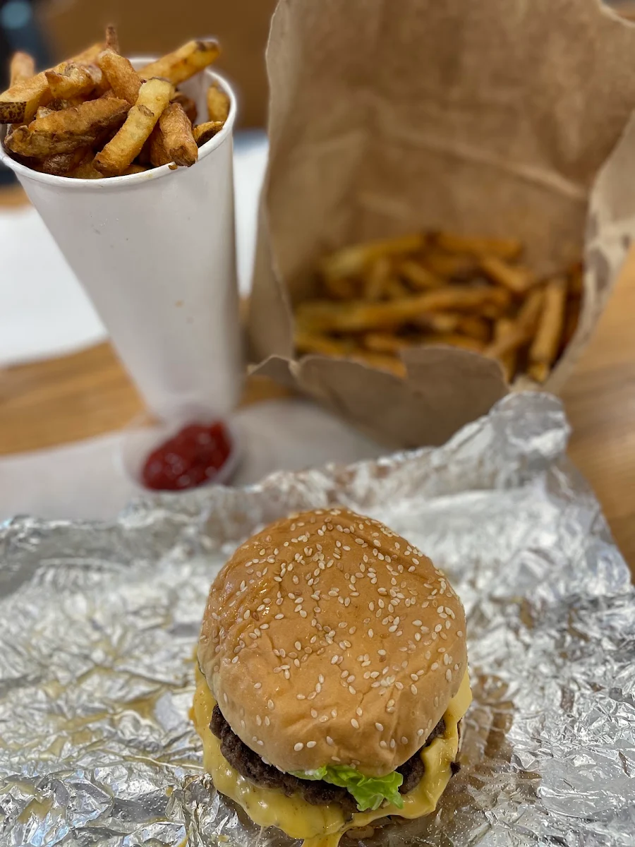 Five Guys Style