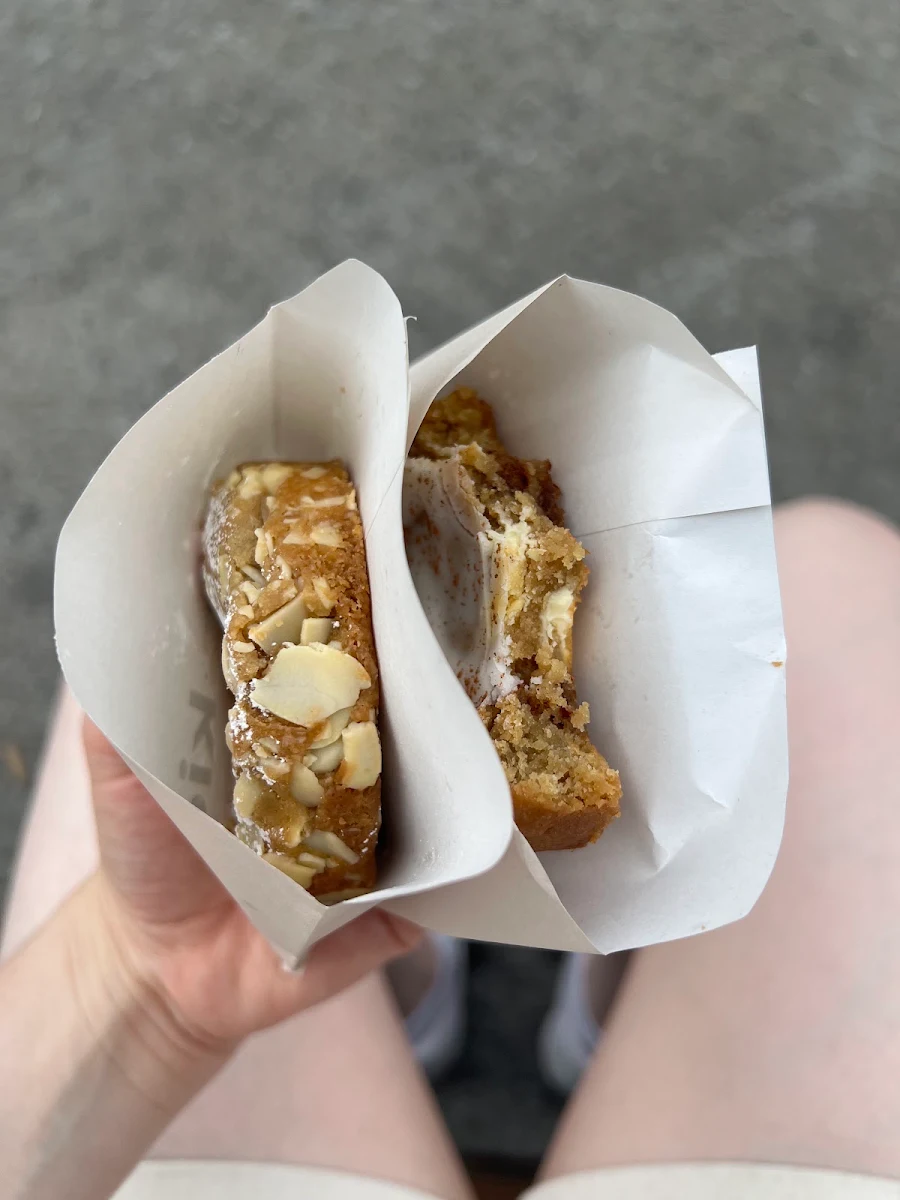 Biscuit Croissant Aux Amandes Almond Croissant Cookie