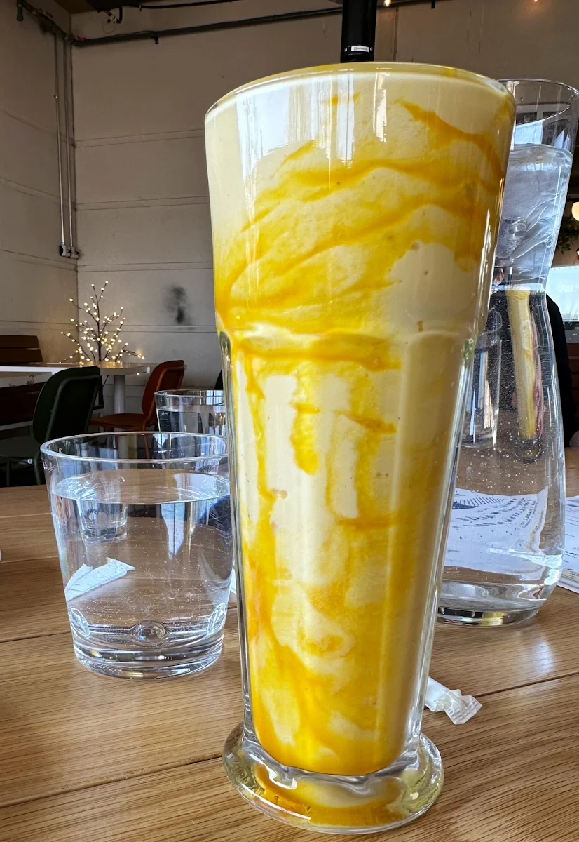 Mango Milkshake