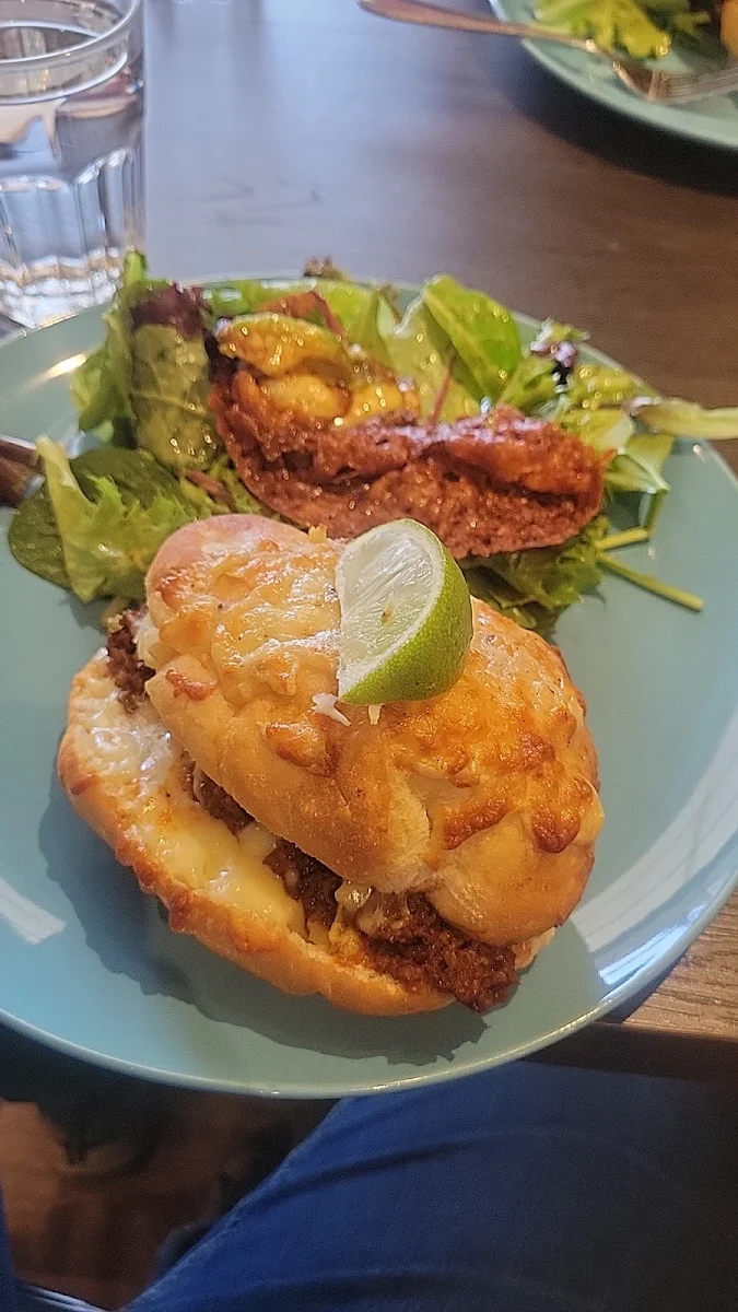 Torta Con Chorizo