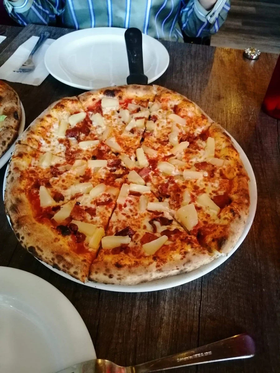 Hawaiian Pizza