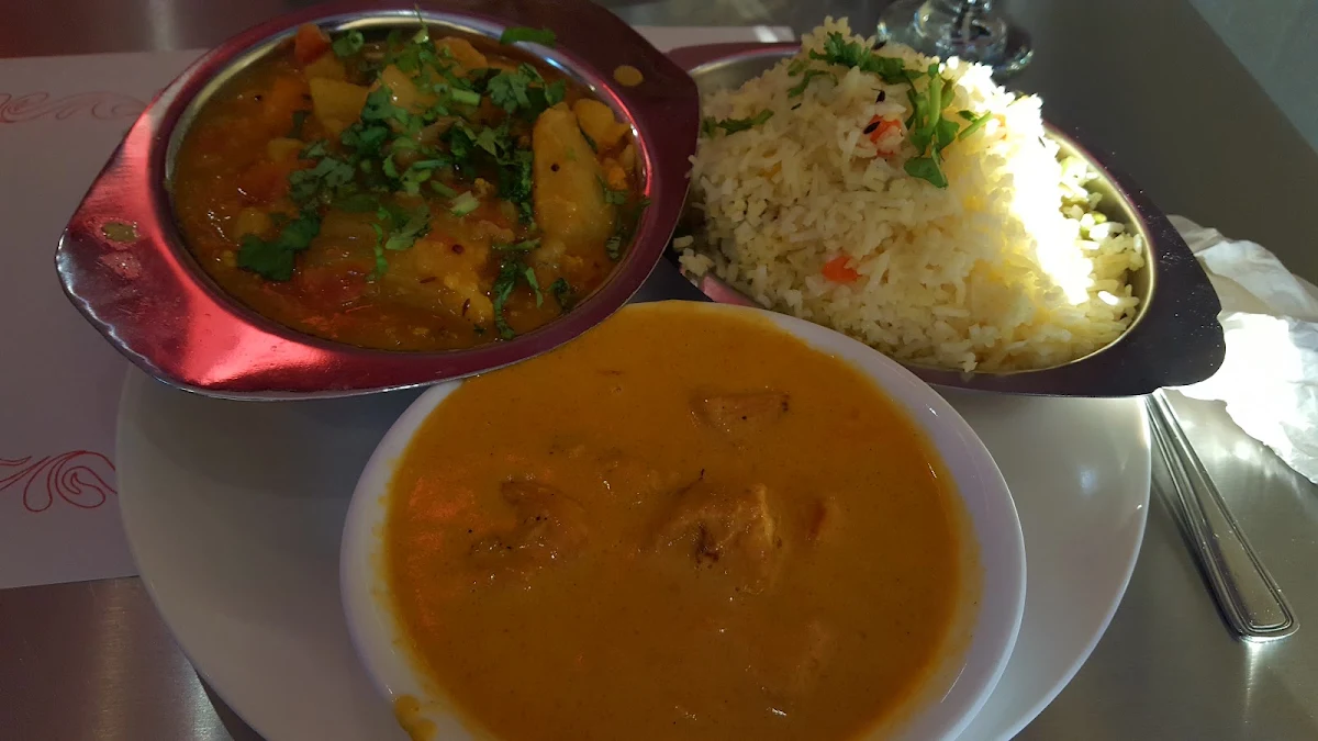 Butter Chicken Aloo Gobi