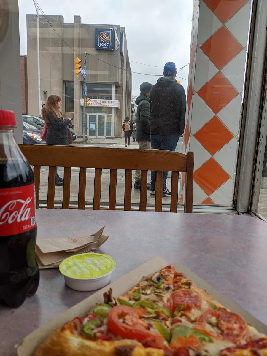 Window Table, Pizza Pizza