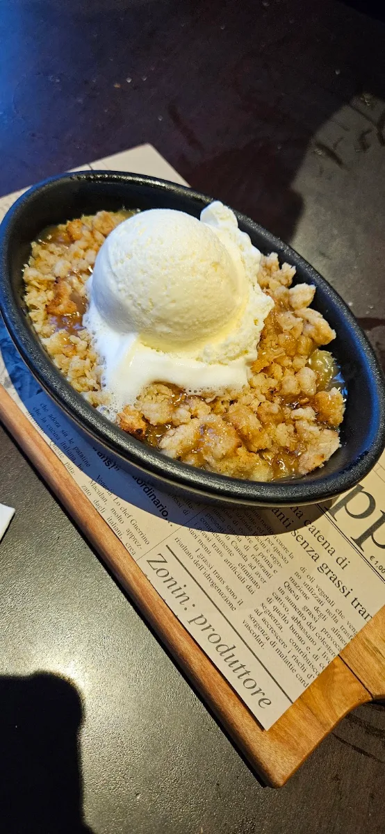 Croustade Aux Pommes Et Sauce Caramel Apple Crumble And Caramel Sauce