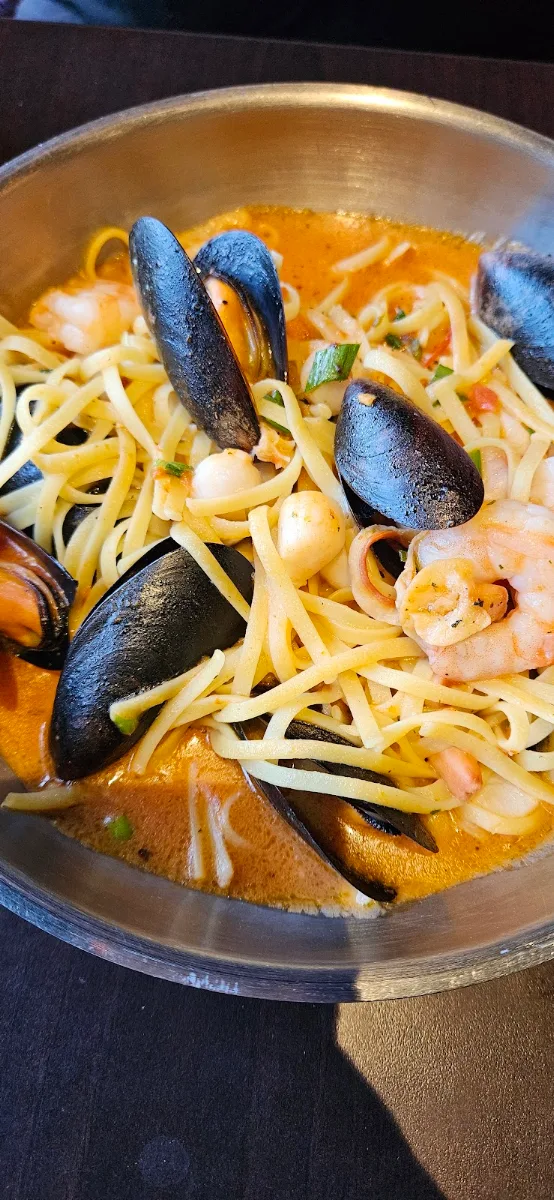 Linguine Aux Fruits de Mer Seafood Linguine