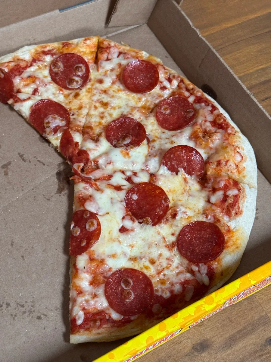 Medium Pepperoni Pizza