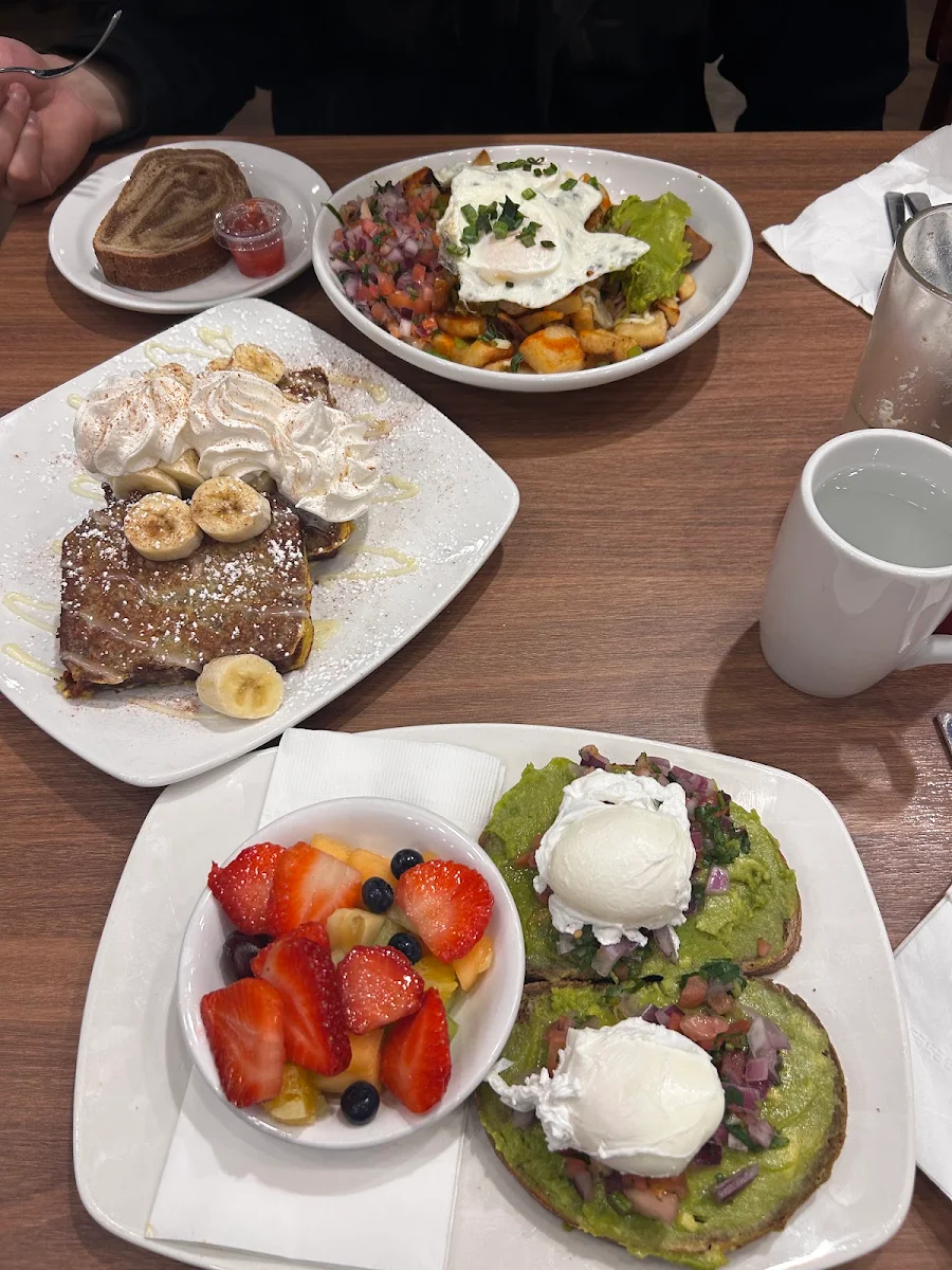 Stack N' Eggs, Stacked Pancake & Breakfast House
