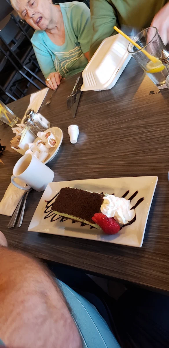 Grasshopper Pie, Refinery Grill