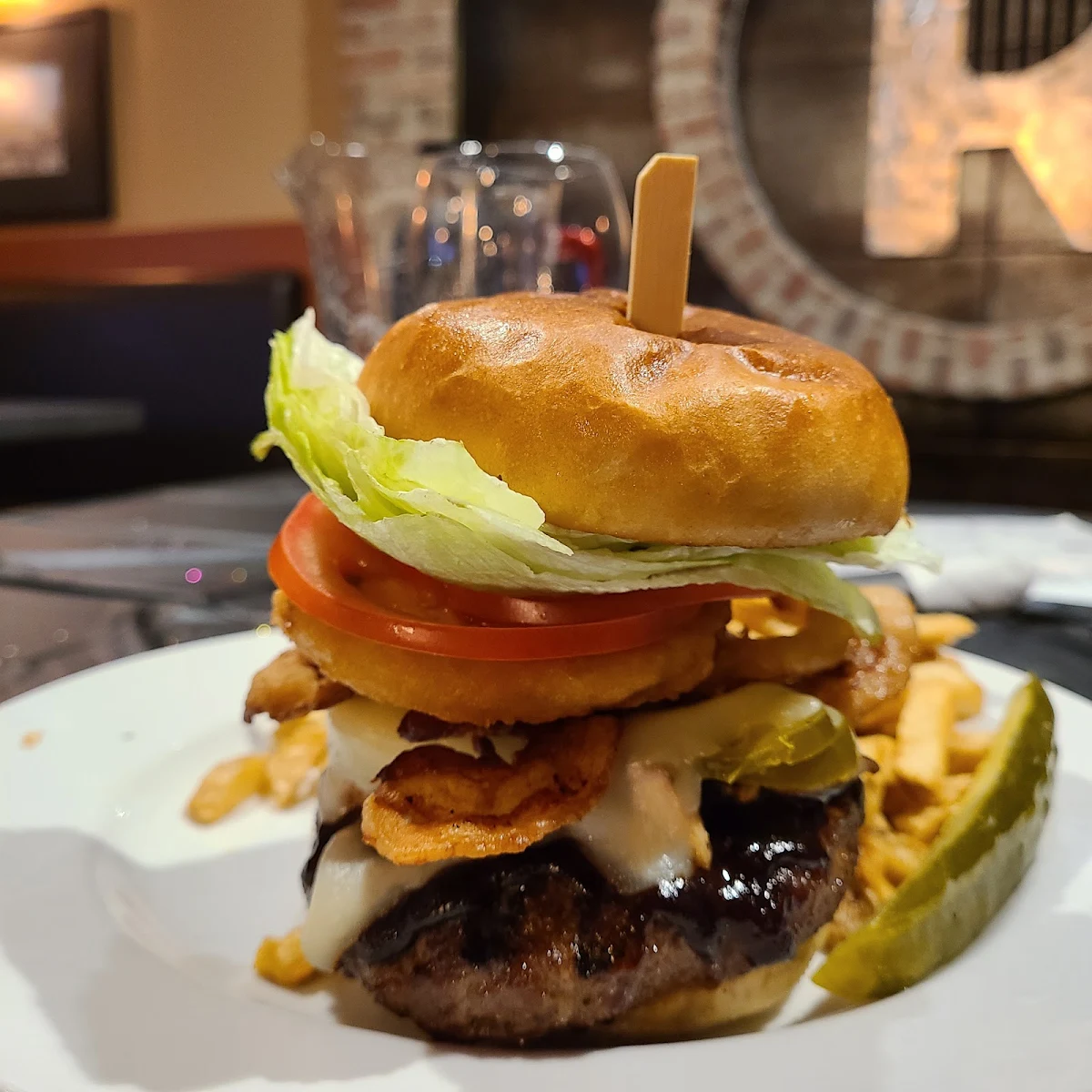 Refinery's Smoke Stack Burger, Refinery Grill