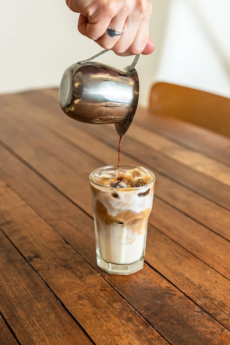 Highlights, Le Café Magda