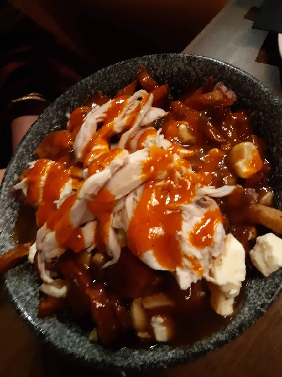 Poutine Bastos