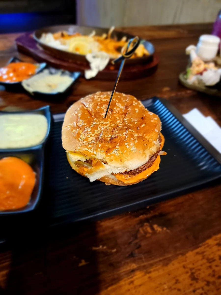 Aloo Tikki Burger