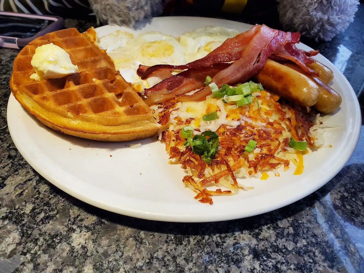 Waffle Big Breakfast