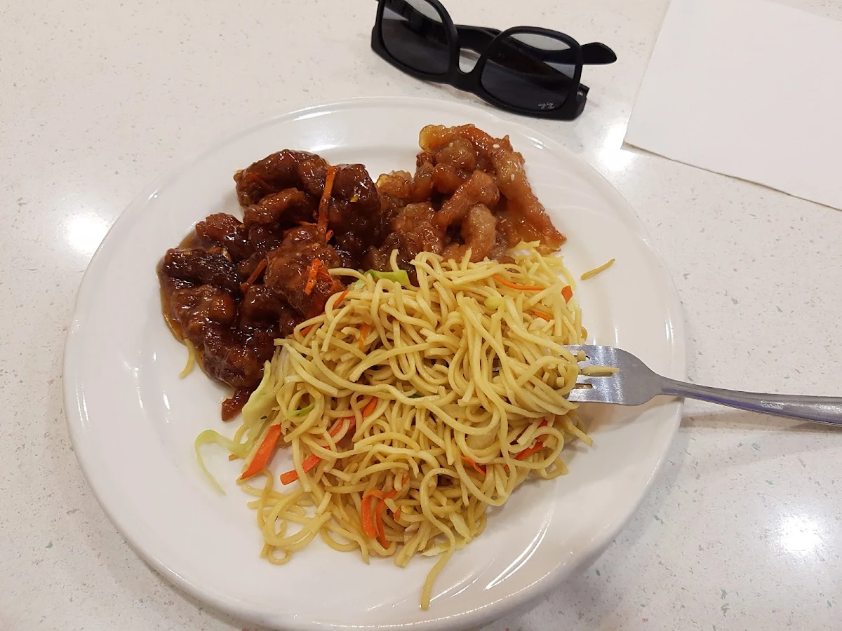 BBQ Pork Chow Mein