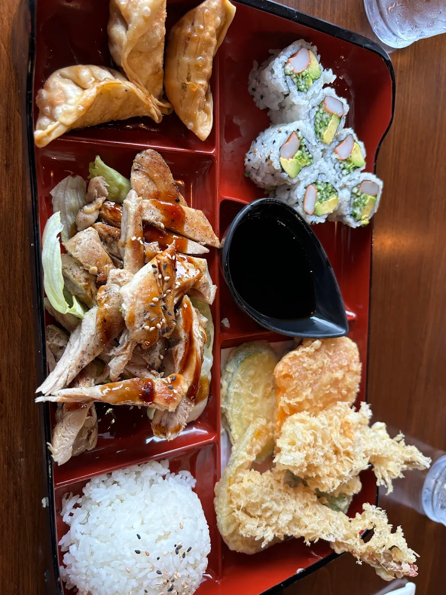 General TSO's Chicken Bento Box