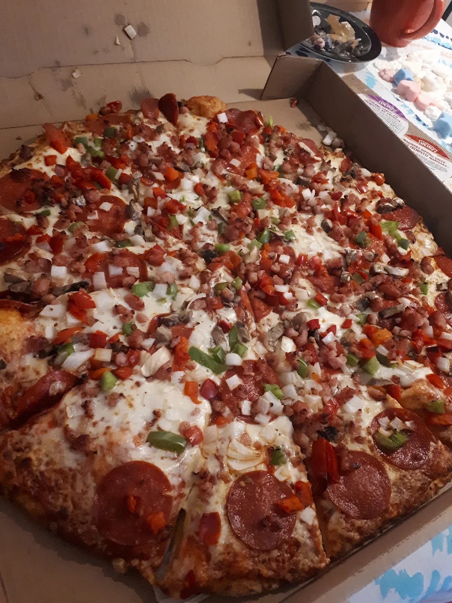 Deluxe Pizza