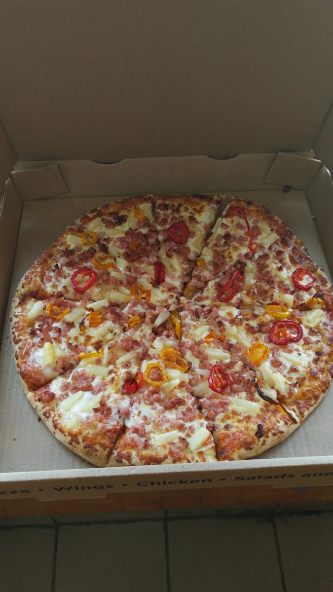 Large Hawaiian Pizza with Hot Peppers