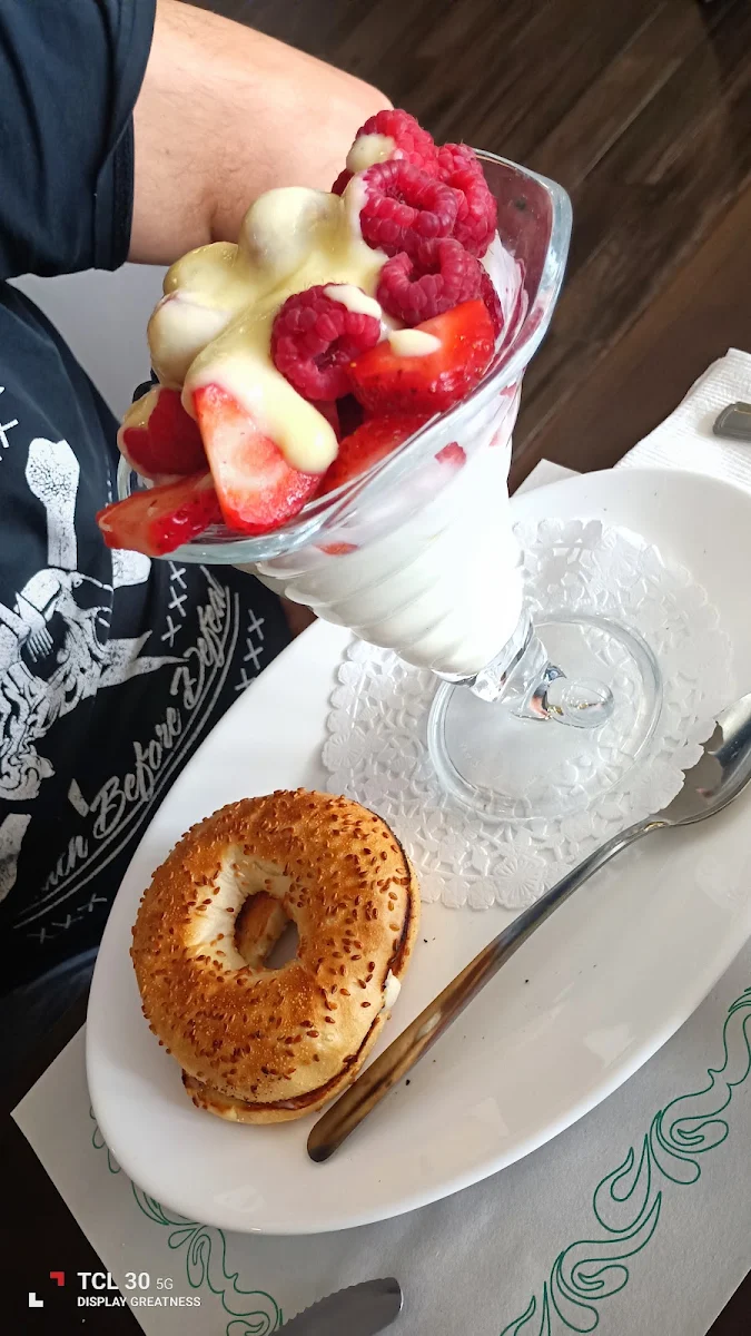 Coupe de Fruits Aux Fruits Des Champs