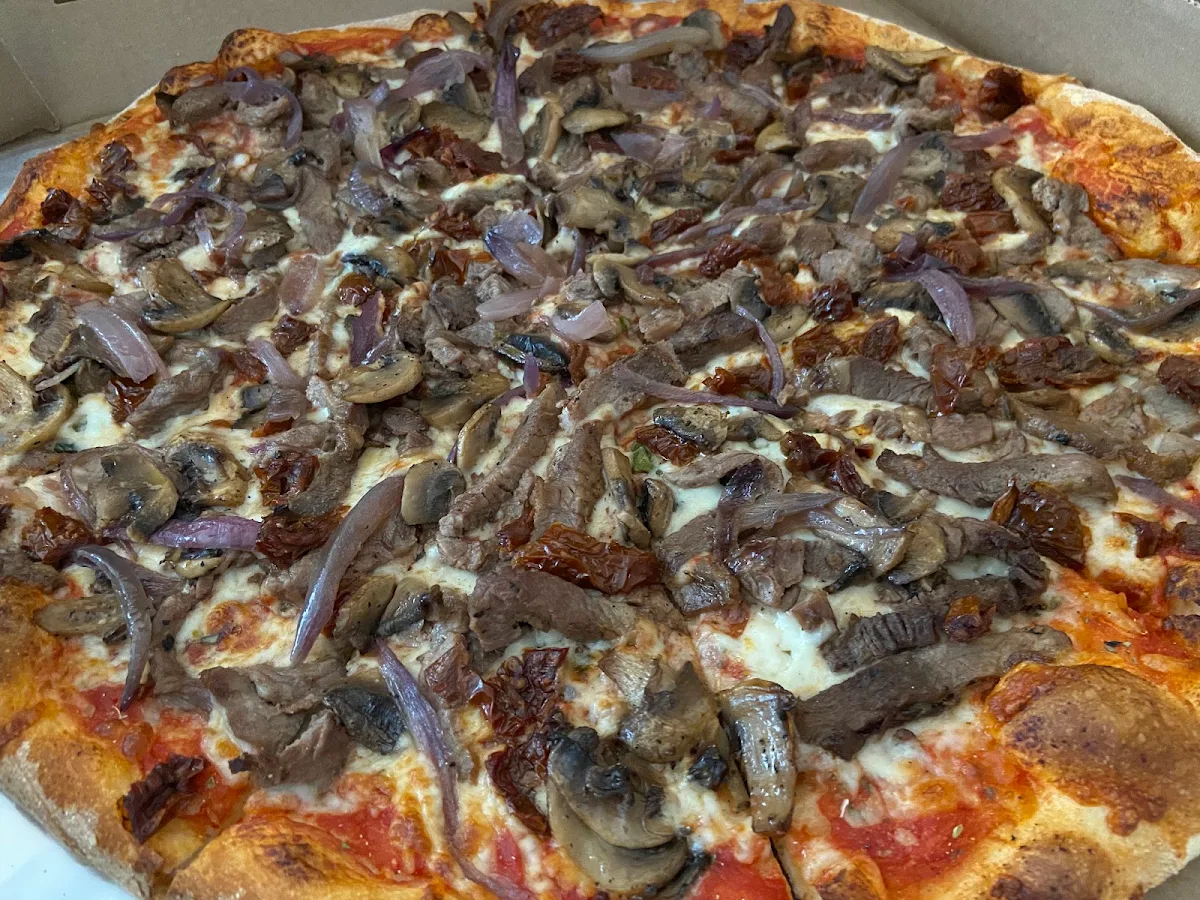 New York Steak Pizza