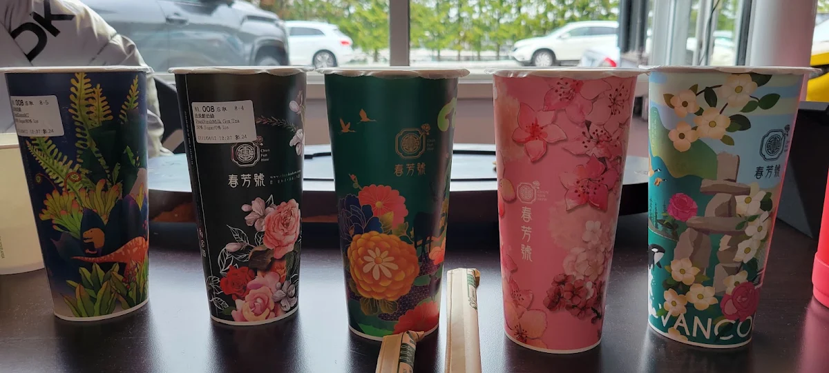 Oolong Fresh Milk Tea with Boba
