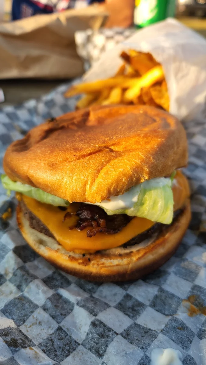 Manitoba Burger Single Patty