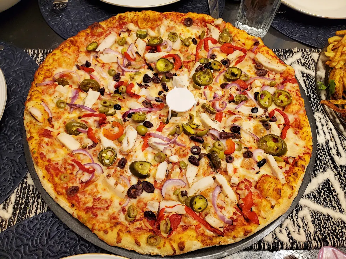 Grilled Chicken Pizza