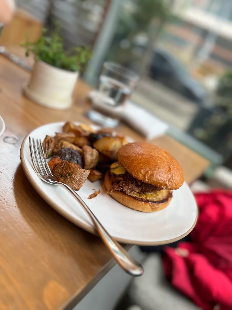 Kitchen Brunch Burger